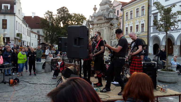 I bez guláše na talíři se může vydařit příjemné setkání s občany. Díky ☺!
